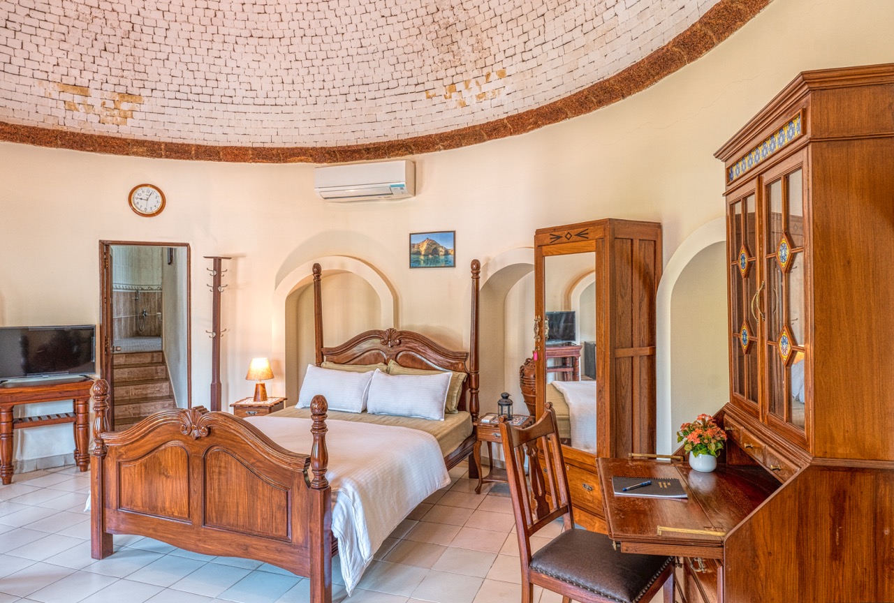Assunta - bed view